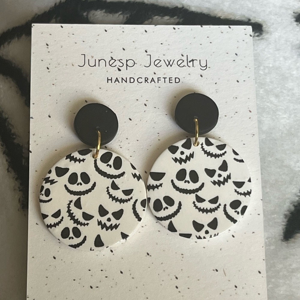 Skeleton Face Earrings